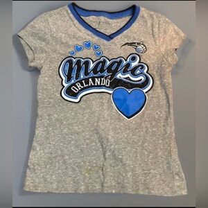 5th & Ocean Gray Youth Tee with Blue Orlando Magic Graphic
